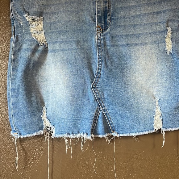 Denim BLVD Los Angeles Denim Mini Skirt / Size Large - Picture 2 of 6